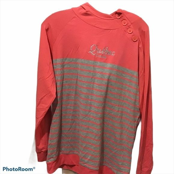 Souvenirs Northern Quebec Canada sweatshirt Size XLarge - Picture 4 of 5